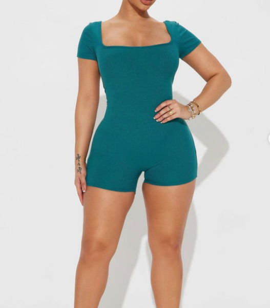 acacão disponível para encomenda 🛍️  Preço : 16.000 AOA  Tamanho: S M L