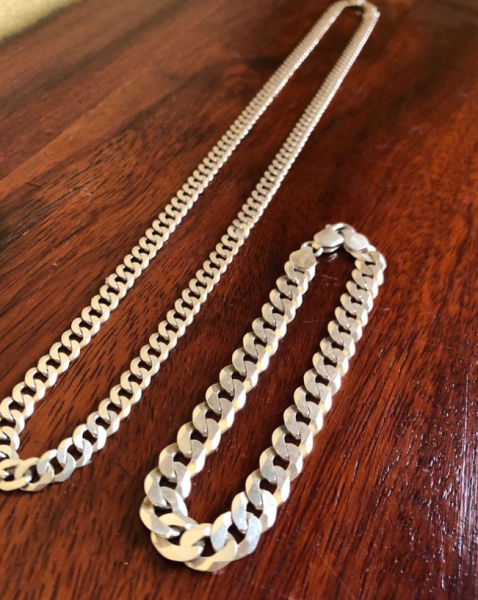 Colar de prata e mascote, colar 4500 mascote 3000