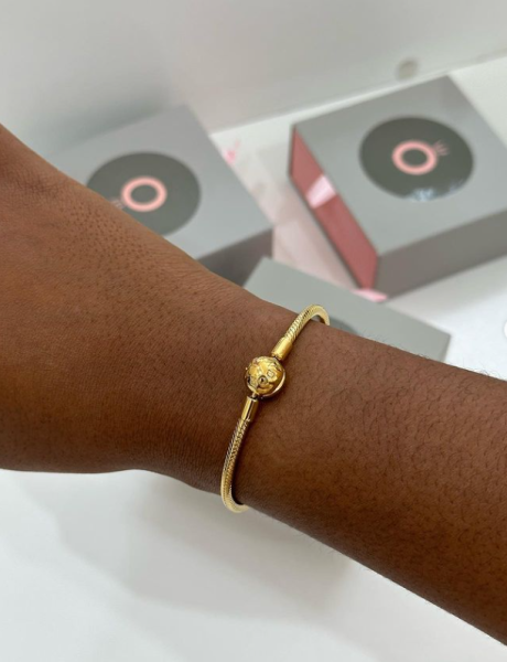 Bracelete pandora Gold em promoção. 13.500 ✔️ Tamanhos disponíveis : 17 | 18 | 19