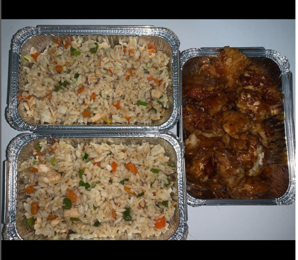 Arroz frito de frango 🥢 300mts Orange chicken 🥢 500mts