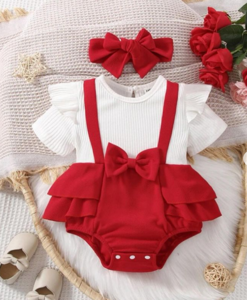 Macacão com manga curta Tamanho 6 a 9 meses