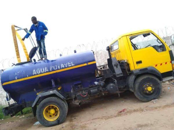 Agua potavel a sua disposiçao