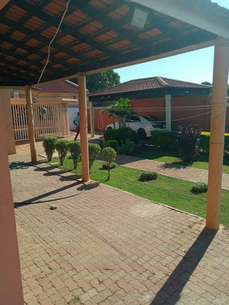 Vende-se excelente casa T3, localizada no bairro do fumento mastrong.* 》2 wc uma é suite; 》Quintal 15x20;