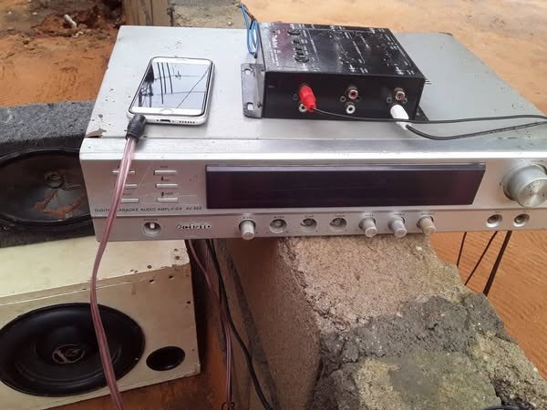 Amplificador Caseiro ECLAIO. Antecessor de Sakyno Av450. Todas as Saidas a Djobarem 100%