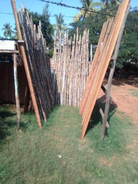 Já está disponível material de construção no estaleiro bom filho temos CANIÇO estacas madeira barrotes rimpas