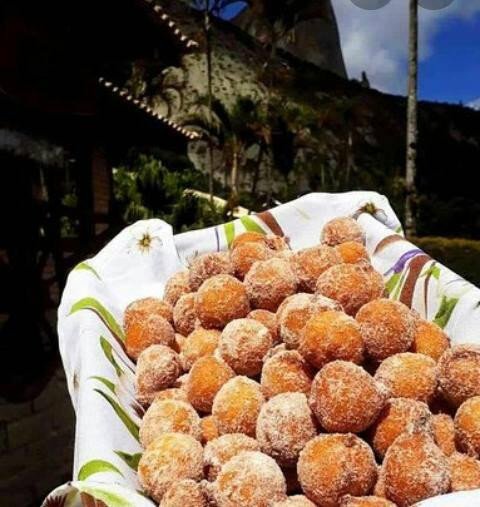 BOLINHOS DE CHUVA