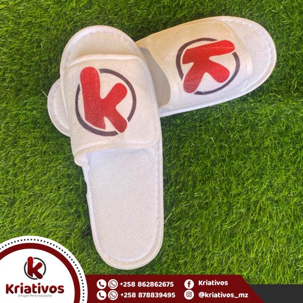 Camisetas e outros produtos