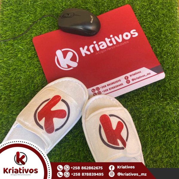 Camisetas e outros produtos