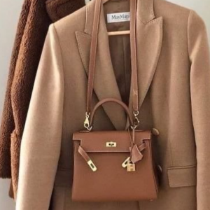 Bolsas chanel disponíveis