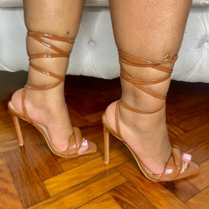 SAPATOS Debora Preço 3000Mtn Tamanhos 36,37,38,39,40 e 41