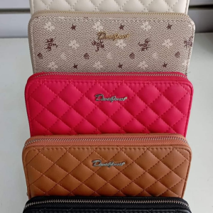 Carteira 15.000,00 kz