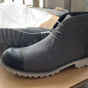 SAPATOS _ BOTAS DE CABDAL