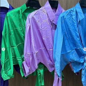 Blusas da Zara super disponíveis 🔥 Preço: 1300mt Fazemos envios para todo canto do país ✈️🚗🚌 Localização: Cidade de Pemba