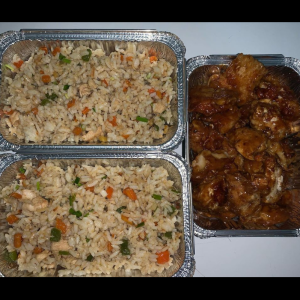 Arroz frito de frango 🥢 300mts Orange chicken 🥢 500mts