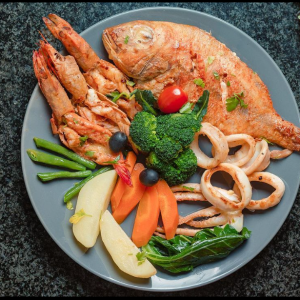 SERVIÇOS DE ALIMENTAÇÃO _ refeições diárias, preparadas com um sabor delicioso e caseiro que vai aquecer seus corações