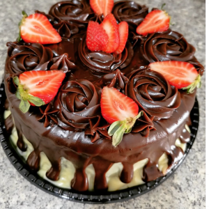 SERVIÇOS DE ALIMENTAÇÃO _ Bolo vulcão de brigadeiro