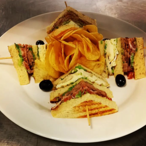 SERVIÇOS DE ALIMENTAÇÃO