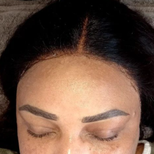 Micropigmentação de sombrancelhas, com duração média de dois anos😊