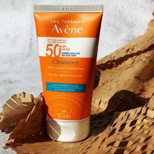 Cleanance Solar SPF 50+ oferece proteção solar