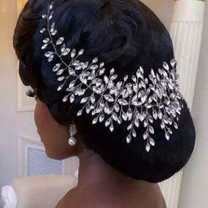 Acessório Nupcial para cabelo Disponível para aquisição imediata