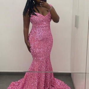 Vestido disponível para aluguer ✨  Tamanho M - 3500 mts