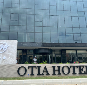 Hotel service Rooms and restaurants