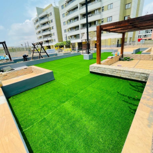 APLICAÇÃO DE RELVA SINTÉTICA Condomínio Clássicos do Sul