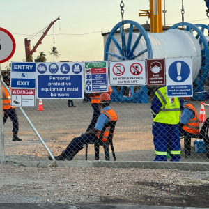 Sinalização de segurança Desde avaliação de sinalização necessária, produção e montagem nos locais adequados