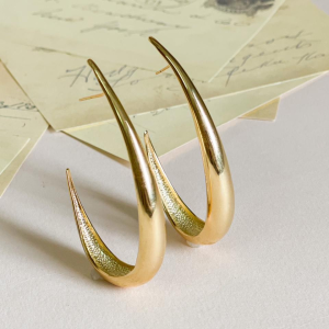 Argola Metal polido banho de ouro 18k   Brasileiro