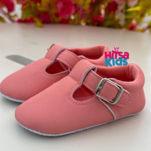 sapatinhos disponíveis na loja - 400 meticais 🥰