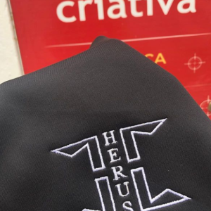 Serviço: Casacos personalizados em bordado 📌