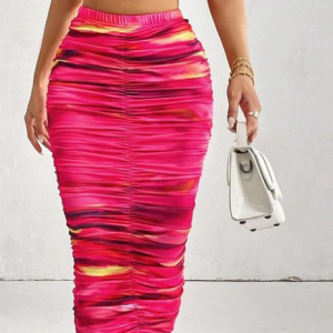 Disponível para entrega imediata Tamanho: S e M Preço: 24 Mil kzs