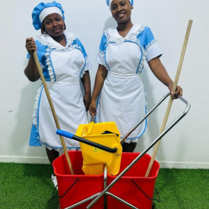 Produção de Fardamentos de Trabalho e Fornecimento de acessórios.