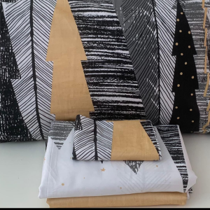 Conjunto king size 04pcs  2 Lençóis Tamanho: 2,40m X250m + 2 Fronhas Tamanho 50m X 70m  Valor: 15.600kz