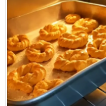 Biscoitos amanteigados de côco