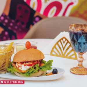 SERVIÇOS DE ALIMENTAÇÃO