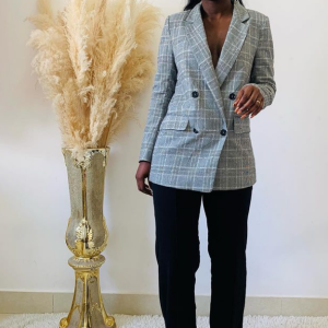 Blazer da @hm tamanho S Preço 17.000kzs