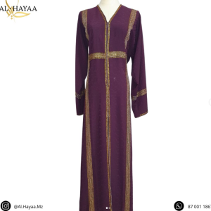 Apresentamos esta linda abaya regal ! ✨😍  💲 Preço: 5.500 Mt 📏 Tamanhos: Disponível em 56