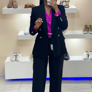 Camisa - XS e S (3.200mtn) Blazer - S , M e L (6.900mtn) Pantalona - M e L (4.500mtn) Calça - S e L (4.500mtn)