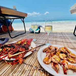 SERVIÇOS DE TURISMO E ALIMENTAÇÃO