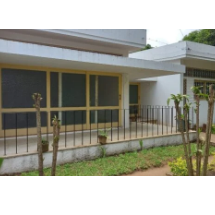 Imóvel Tipo 3, 1 banheiro, duas salas, e uma copa. Acrescida de uma dependência