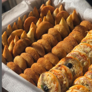 SERVIÇOS DE ALIMENTAÇÃO SALGADOS