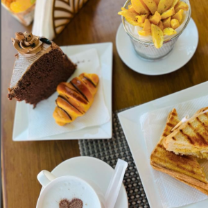 SERVIÇOS DE ALIMENTAÇÃO