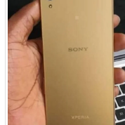 SONY XPERIA Z5 -32 GB interna -Fingerprint -Android 8