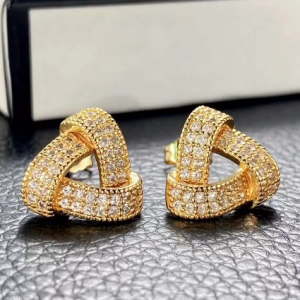 Perfeição desses Brincos✨✨✨Com Pedras em zirconias