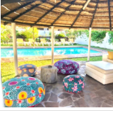 Quartos suite (Lodge) 2500,00 MTn 4 Quartos suite germinados no Lodge