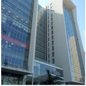 Arrenda se escritórios no edifício JAT Escritórios de 150 a 1000M2. O preço por Metro quadrado são 18 dólares.