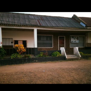 Vende se : 5 milhões de meticais  Na Villa de RESSANO GARCIA  No antigo kanimanbo