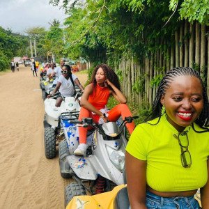 Aluguer de motos na ponta do ouro