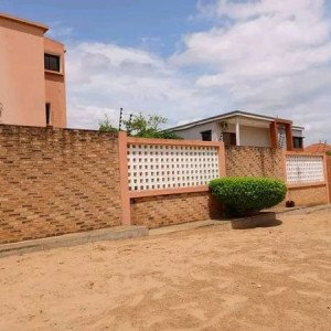 Oferta: 350 mil  Trespasse de Terrenos